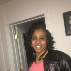 Meet your Posher, Ersula